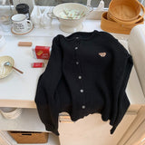 ベア刺繍ワンカラーカーディガン