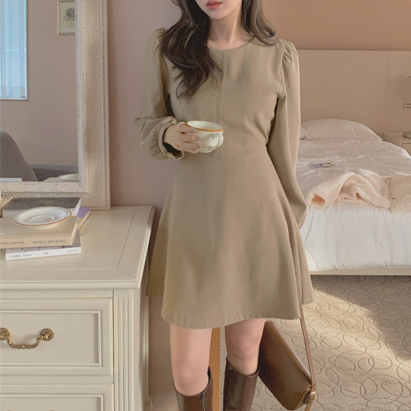 バックリボンガーリーワンピース