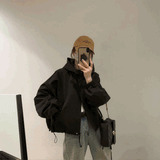 ジップハイネックウィンドブレーカー