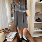 プリーツミドルスカート