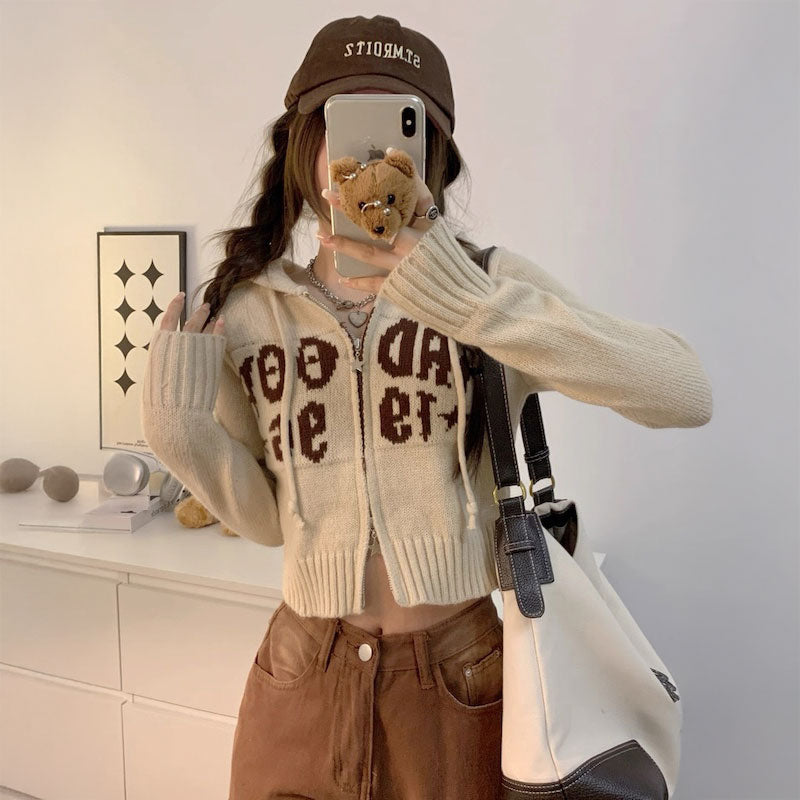 ロゴクロップドニットパーカー