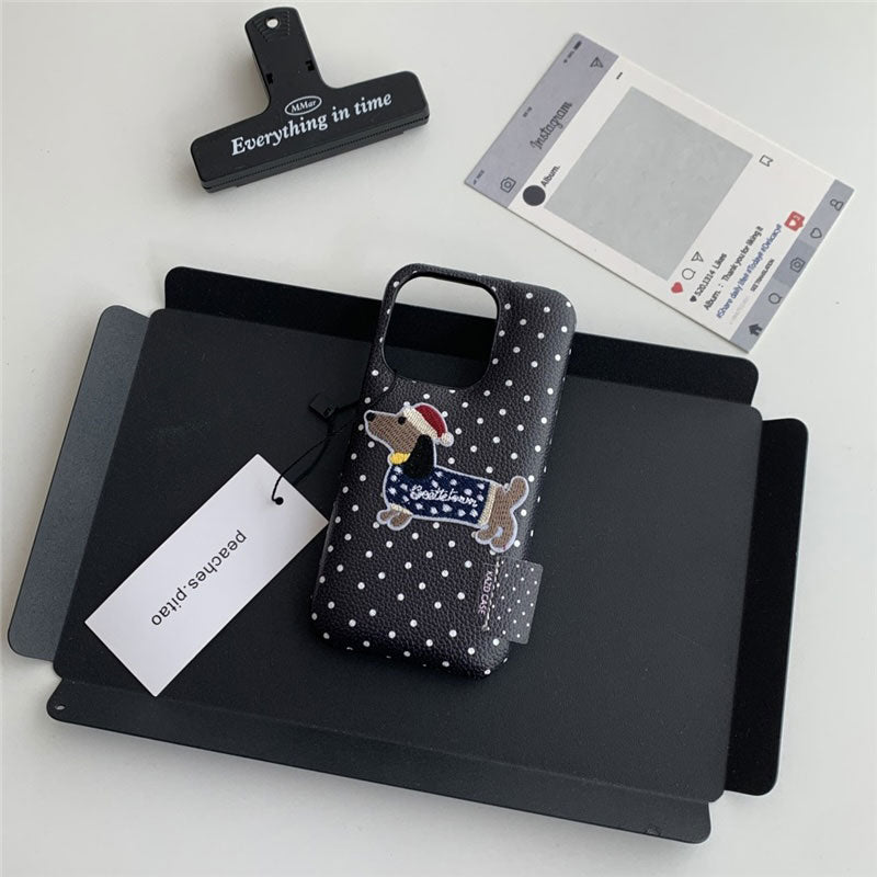 ドッグ刺繍レザーiPhoneケース