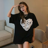 ハートグラフィックTシャツ