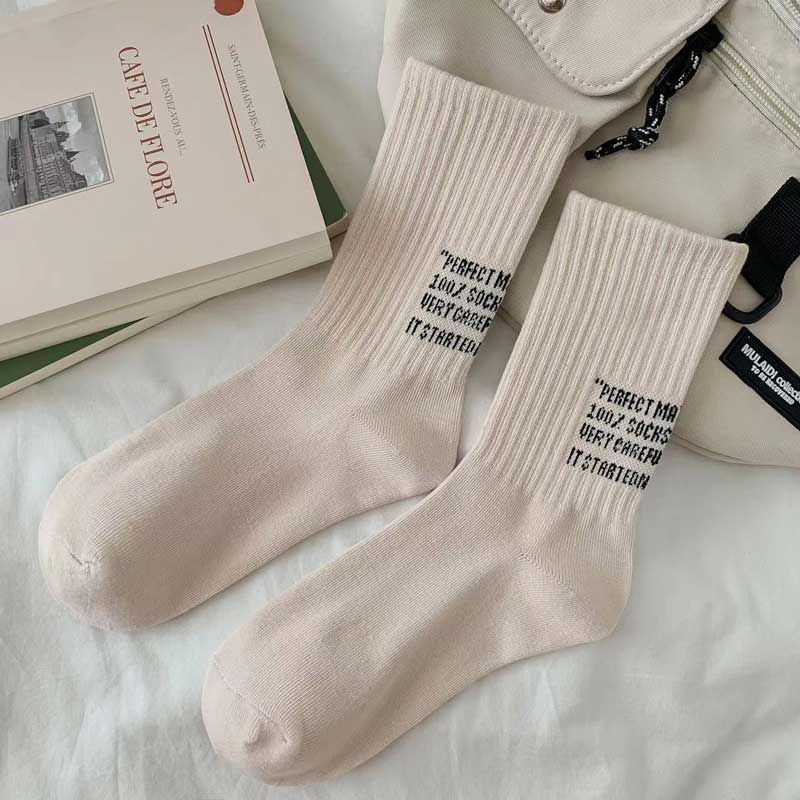 バックロゴリブソックス