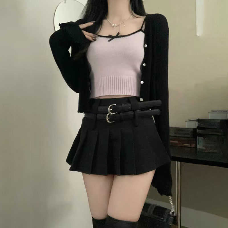 ダブルベルトプリーツスカート