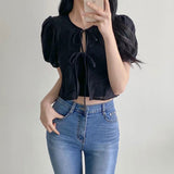 リボンスルーパフブラウス