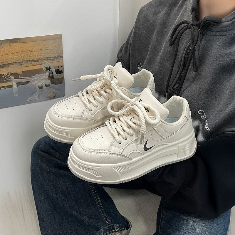 ムーンアイコンシンプルスニーカー