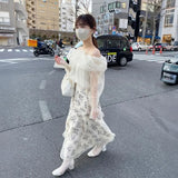 オフショルダーオーガンジートップス