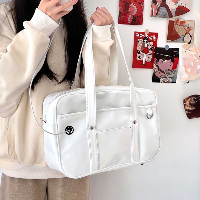 シンプルレザースクールバッグ