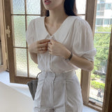 ダブルリボンラペルブラウス