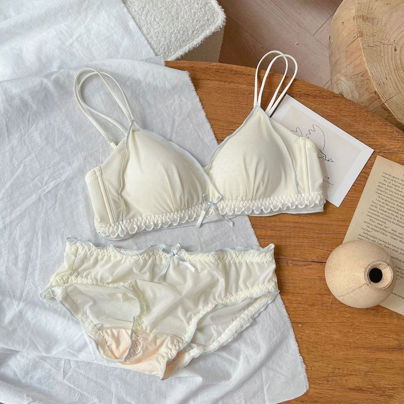 スムースミルキーブラ&ショーツSET