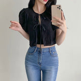 リボンスルーパフブラウス