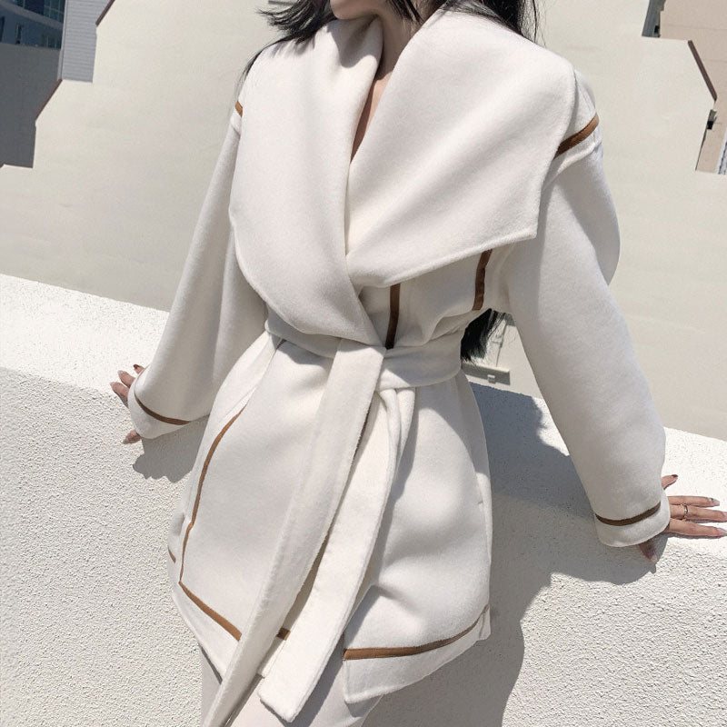 ラインアクセントガウンコート