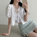 リボンスルーパフブラウス