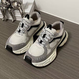 デイリーカジュアルデザインスニーカー