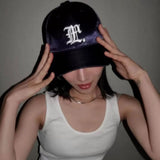 サテンエンブレムキャップ