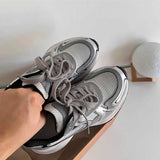 メタリックエッジソールスニーカー