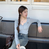 ボタンネックラビットロンT