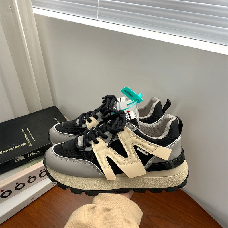 サイドコントラストスニーカー