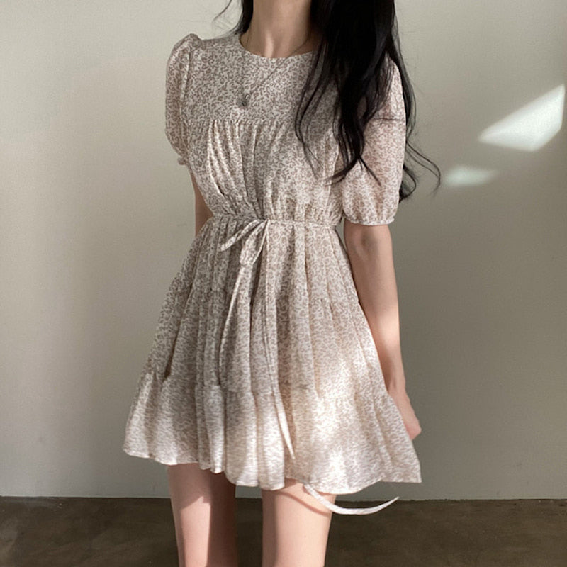 フローラルティアードワンピース