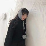 ボンボンケーブルニットイヤーマフ