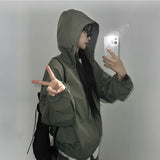 カジュアルワンカラーウィンドブレーカー