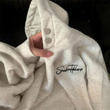 ストリートロゴボタンフーディー