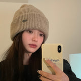 シルバーアクセントビーニー