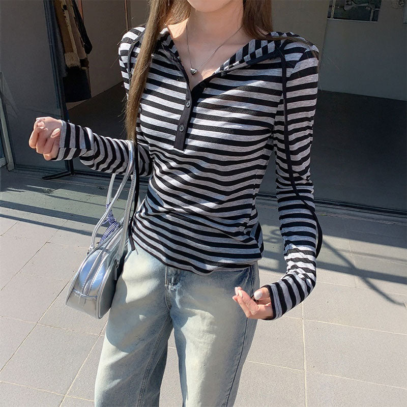 ボタンネックライトボーダーフーディー