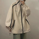 スポーツカジュアルウィンドブレーカー