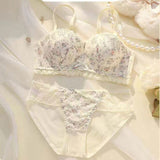 小胸フィットノスタルジックブラ&ショーツSET