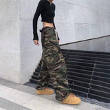 迷彩カーゴパンツ