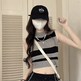 ハイネックボーダーノースリーブニット