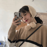 ボンボンケーブルニットイヤーマフ