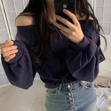 オフショルダーライトニット