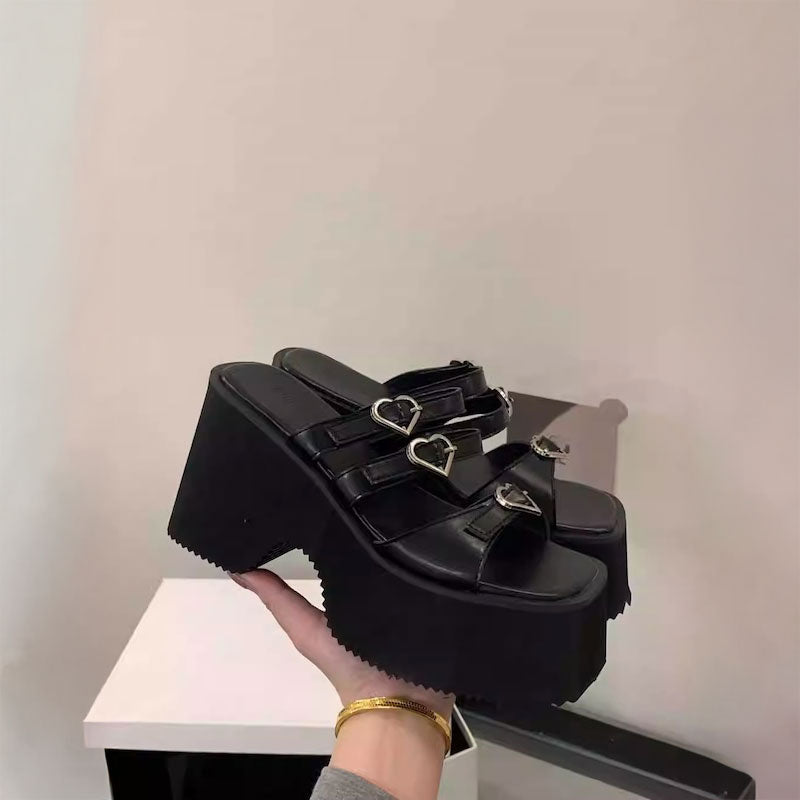 ハートバックルベルトサンダル