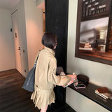 プリーツフレアトレンチコート