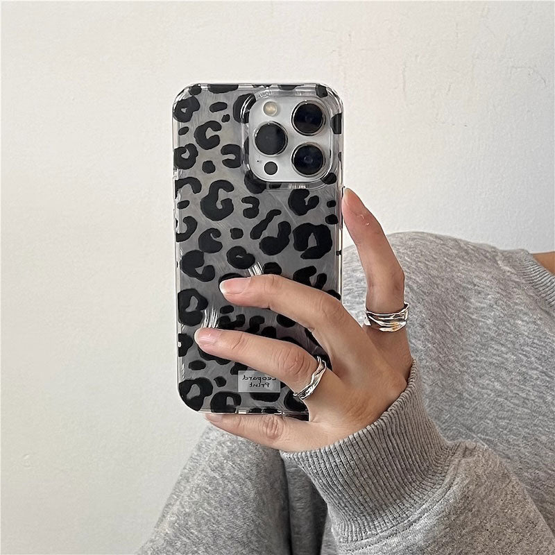 モノトーンレオパードiPhoneケース