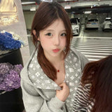 ライニングパターングレーパーカー