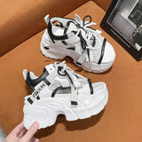 シルバーアクセントスニーカーサンダル