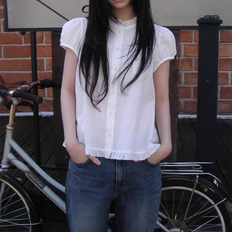 ノーカラーフリルブラウス