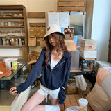 オールシーズンライトパーカー