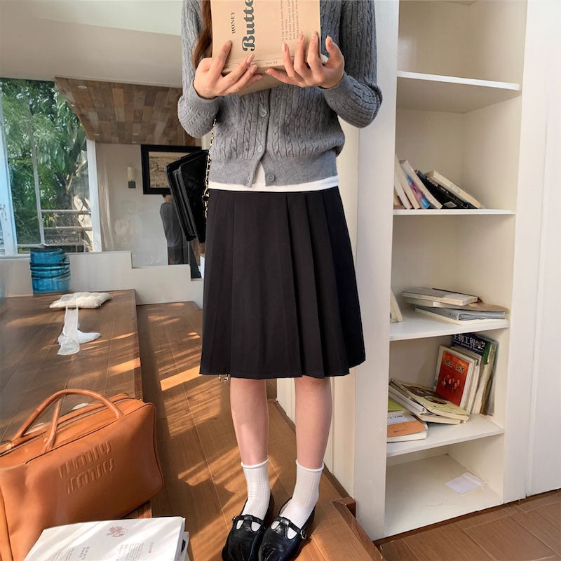 プリーツミドルスカート