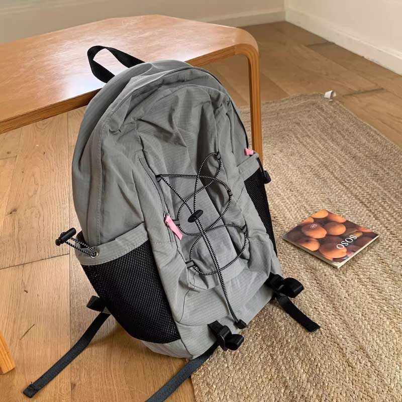 カラーナイロンドロストリュック