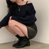 ワンショルダーディープブルーニット