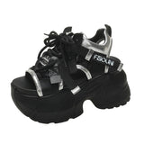 シルバーアクセントスニーカーサンダル