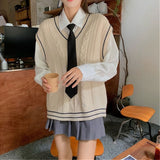 シンプルカラーニットベスト