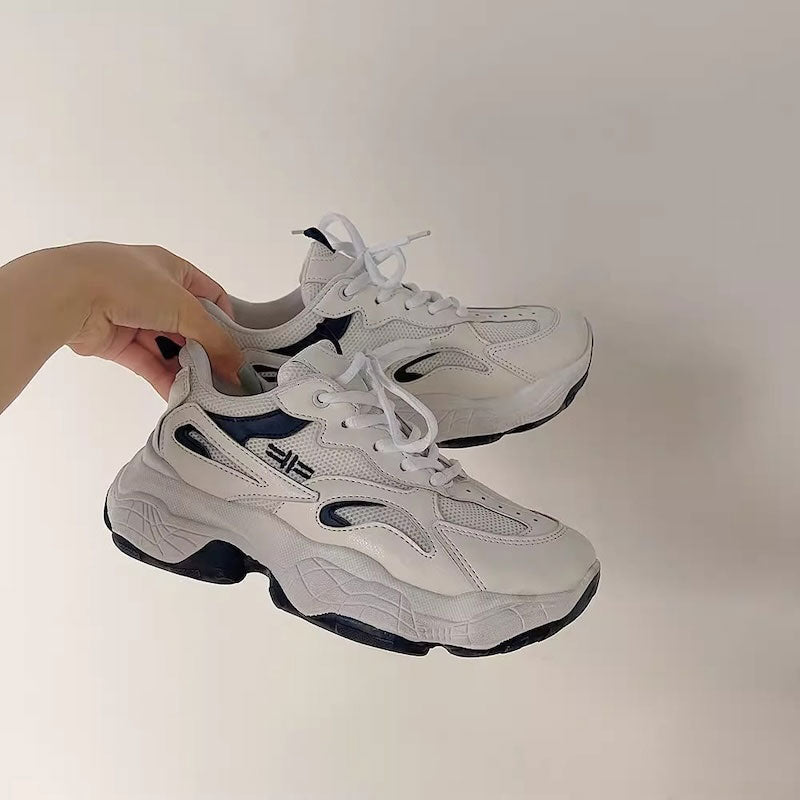 スポーティーメッシュスニーカー