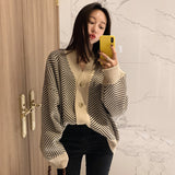 カジュアルルーズカーディガン