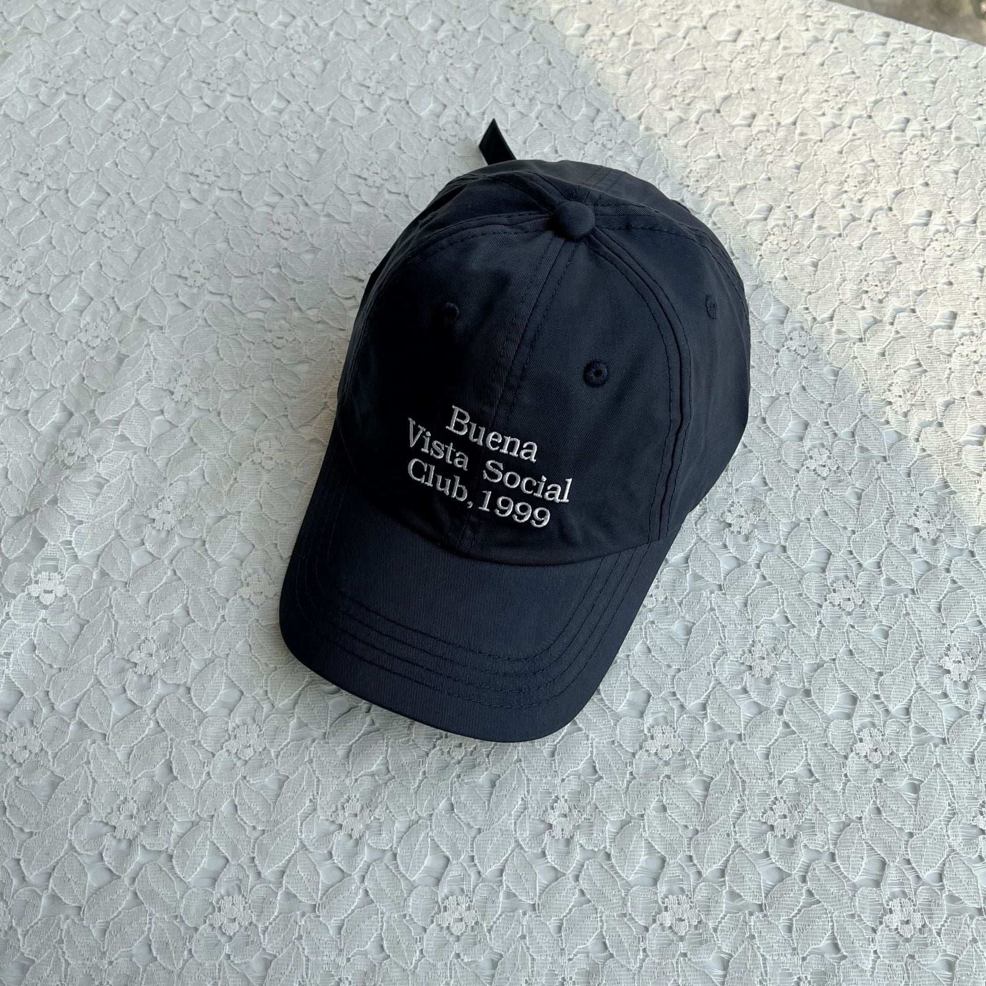 シンプルロゴキャップ